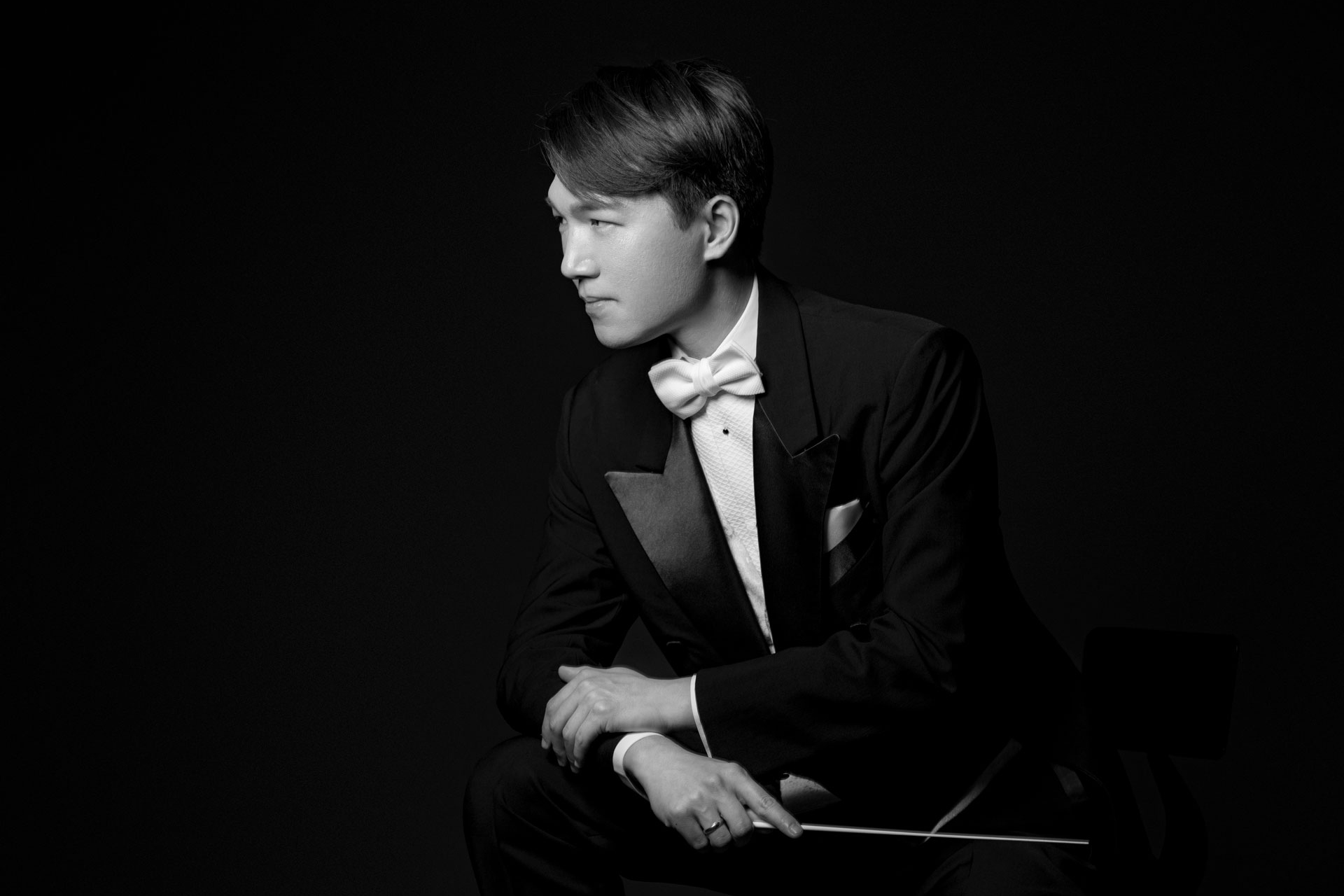 Lio Kuokman, conductor, リオ・クオクマン, 指揮, conducteur